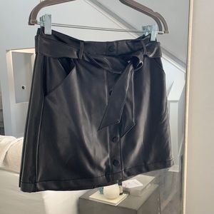 Abercrombie never been worn faux leather skirt!